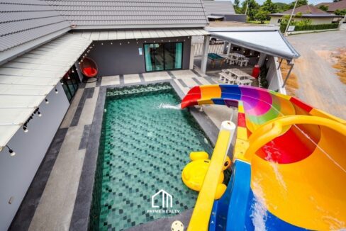 batch_LINE_ALBUM_Pool villa 6.2mb com200000_240620_1