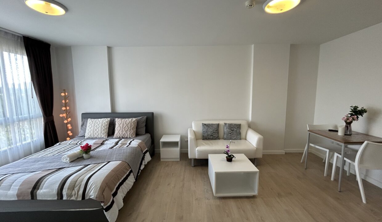 568033376_1200325945358131_9051809176811657726_n