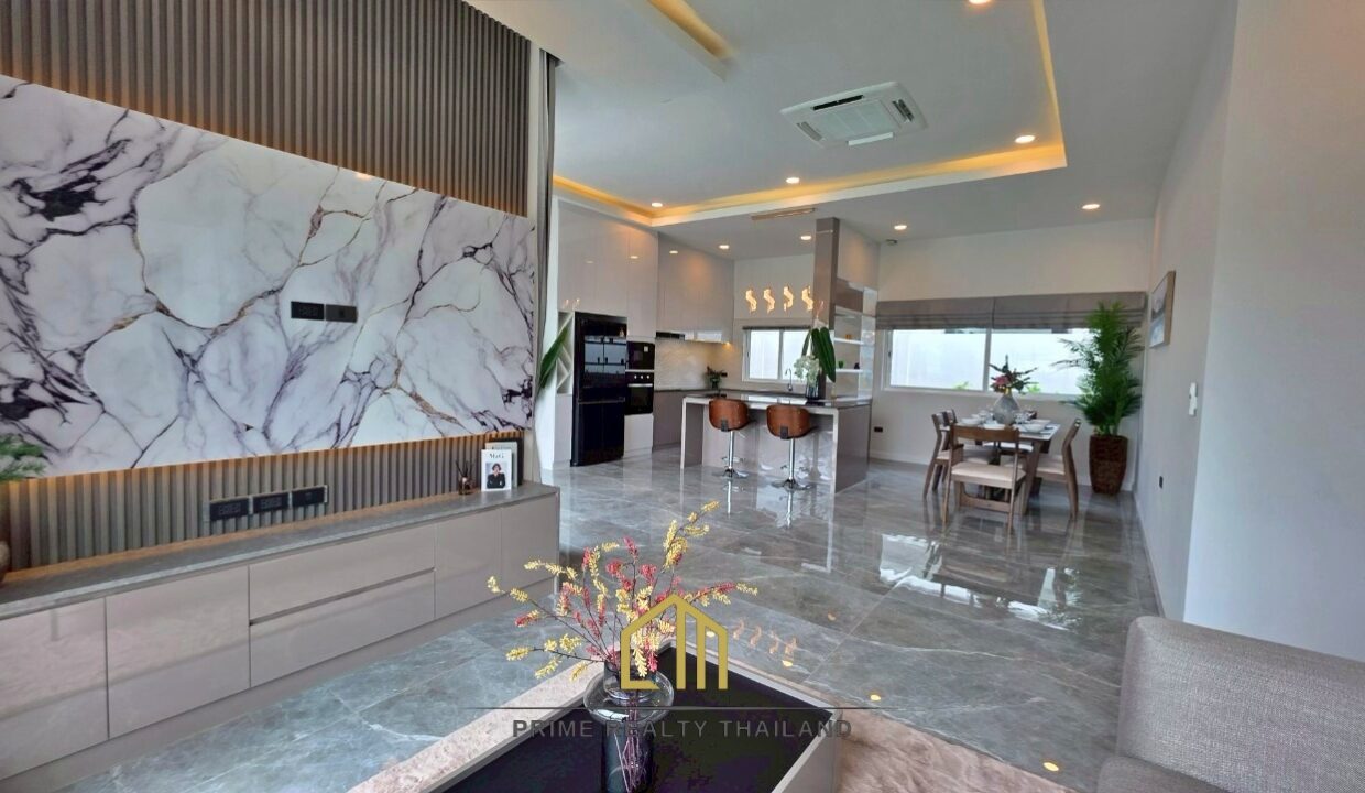 batch_LINE_ALBUM_The Pun Plus_250814_16