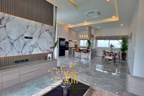 batch_LINE_ALBUM_The Pun Plus_250814_16