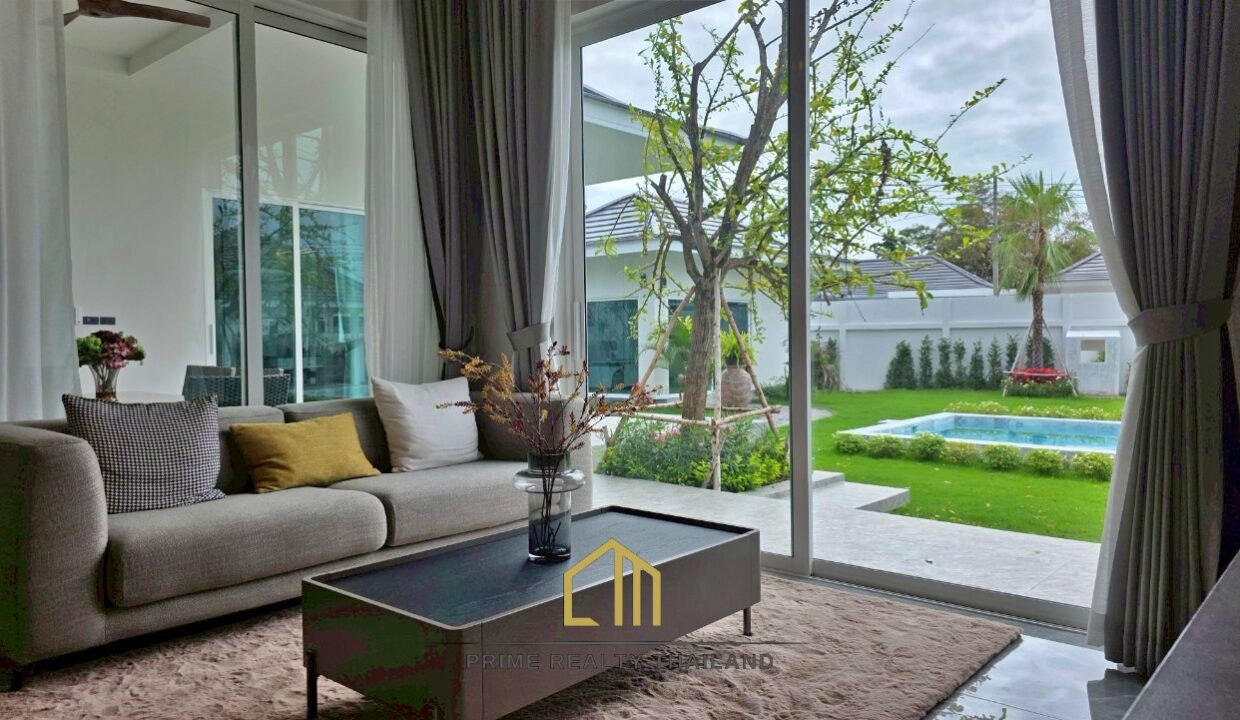 batch_LINE_ALBUM_The Pun Plus_250814_18