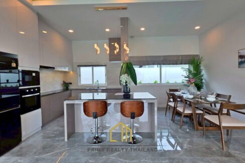 batch_LINE_ALBUM_The Pun Plus_250814_24