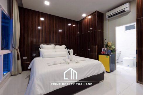 batch_LINE_ALBUM_บ้านทะเล_250818_19