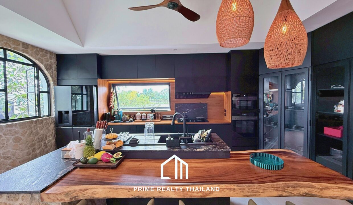 batch_LINE_ALBUM_Black Mountain 47.9 (new photos)_251017_26