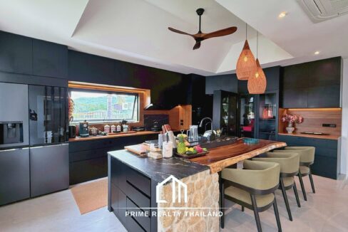 batch_LINE_ALBUM_Black Mountain 47.9 (new photos)_251017_29