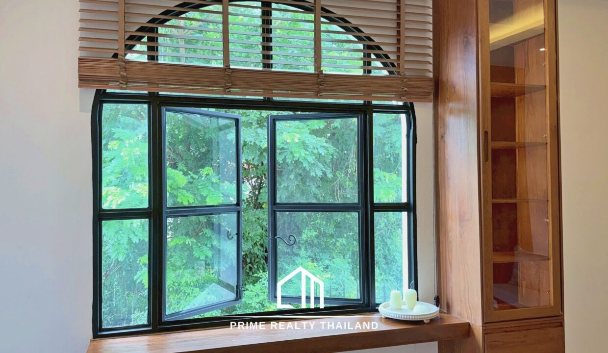 batch_LINE_ALBUM_Black Mountain 47.9 (new photos)_251017_40