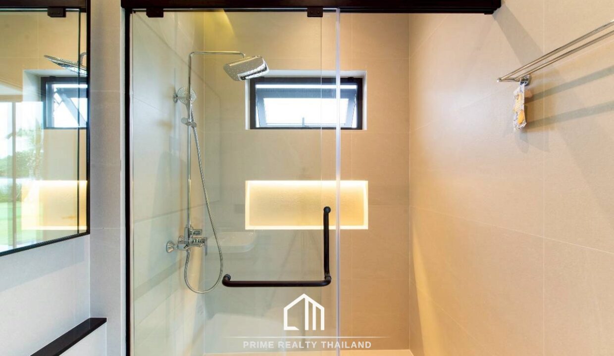 batch_LINE_ALBUM_The Masterpiece_251127_33