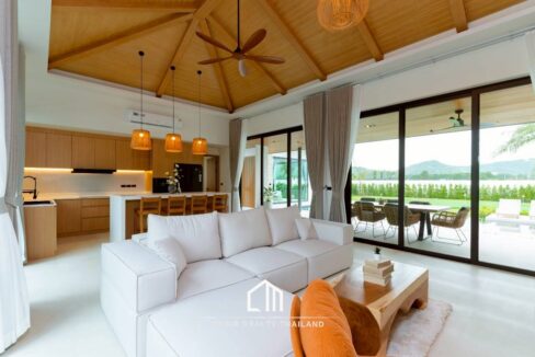 batch_LINE_ALBUM_The Masterpiece_251127_37