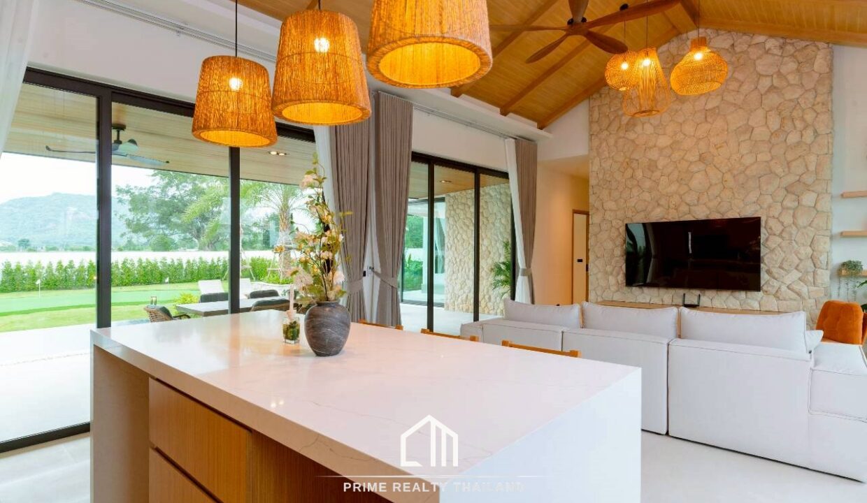 batch_LINE_ALBUM_The Masterpiece_251127_42