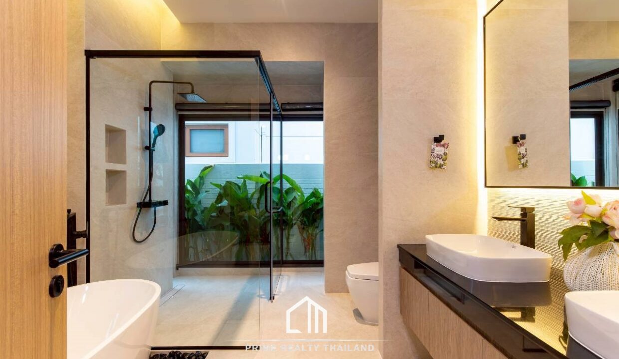 batch_LINE_ALBUM_The Masterpiece_251127_47