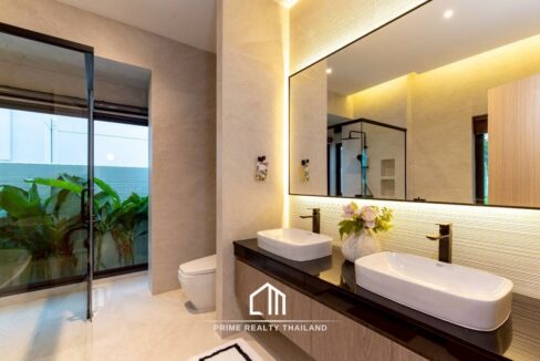 batch_LINE_ALBUM_The Masterpiece_251127_48