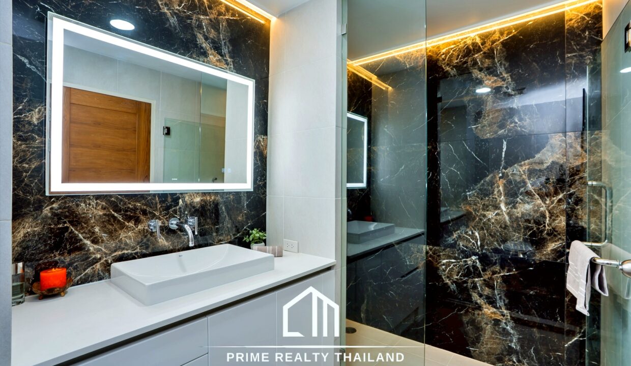 batch_LINE_ALBUM_บ้านแสนสุข 2349_251002_22