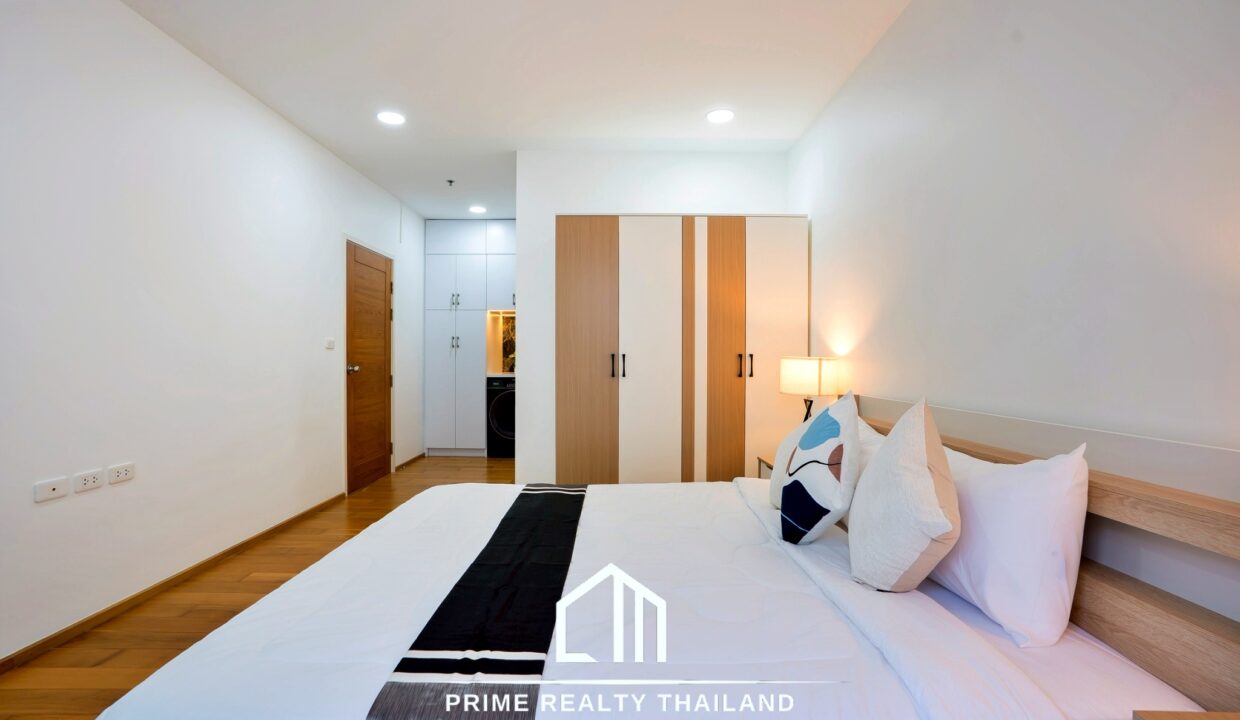 batch_LINE_ALBUM_บ้านแสนสุข 2349_251002_28