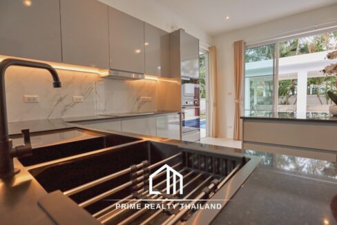 batch_LINE_ALBUM_White Stone Villas (โคคุณเซกิ)_251106_16