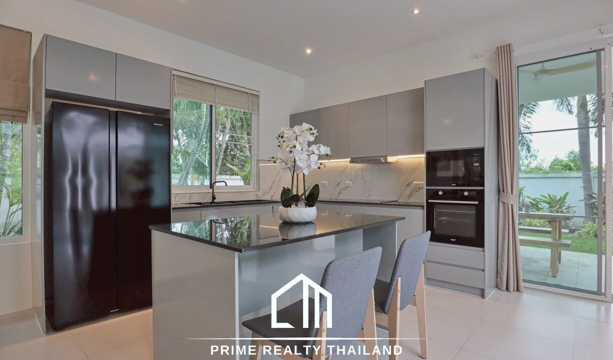 batch_LINE_ALBUM_White Stone Villas (โคคุณเซกิ)_251106_18