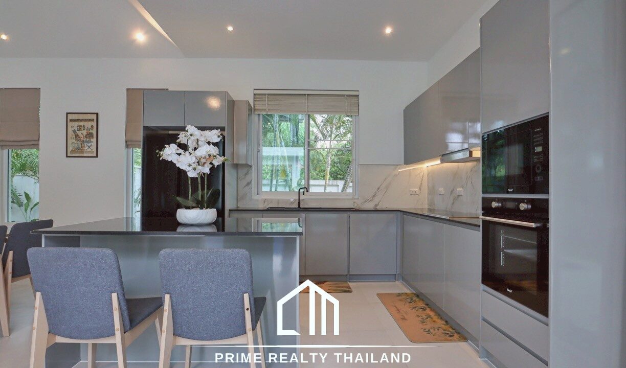 batch_LINE_ALBUM_White Stone Villas (โคคุณเซกิ)_251106_19