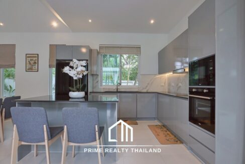 batch_LINE_ALBUM_White Stone Villas (โคคุณเซกิ)_251106_19