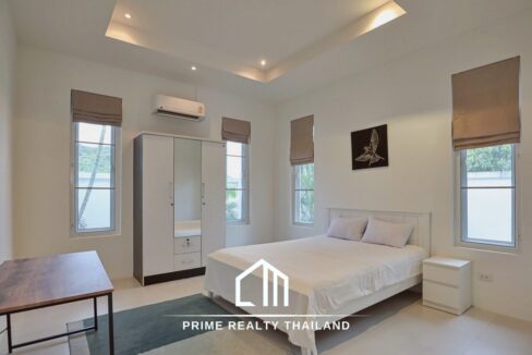 batch_LINE_ALBUM_White Stone Villas (โคคุณเซกิ)_251106_2