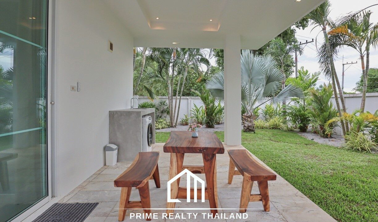 batch_LINE_ALBUM_White Stone Villas (โคคุณเซกิ)_251106_26