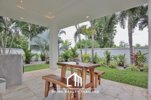 batch_LINE_ALBUM_White Stone Villas (โคคุณเซกิ)_251106_27