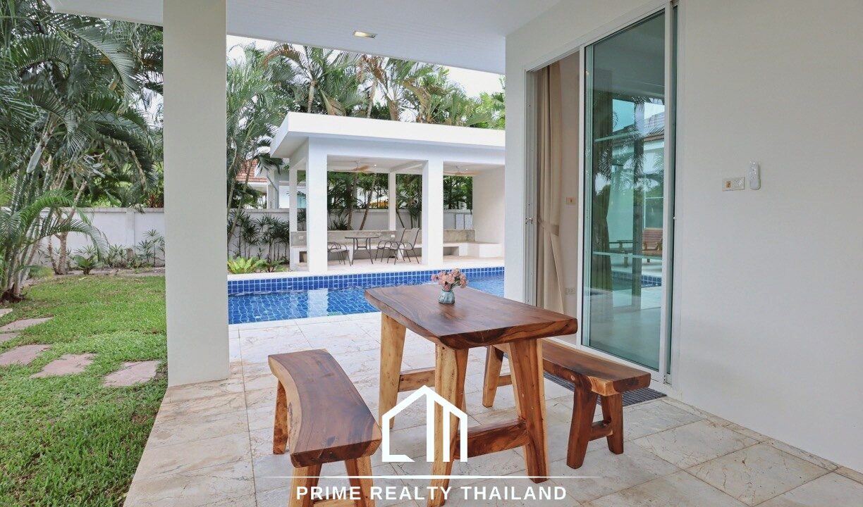 batch_LINE_ALBUM_White Stone Villas (โคคุณเซกิ)_251106_30