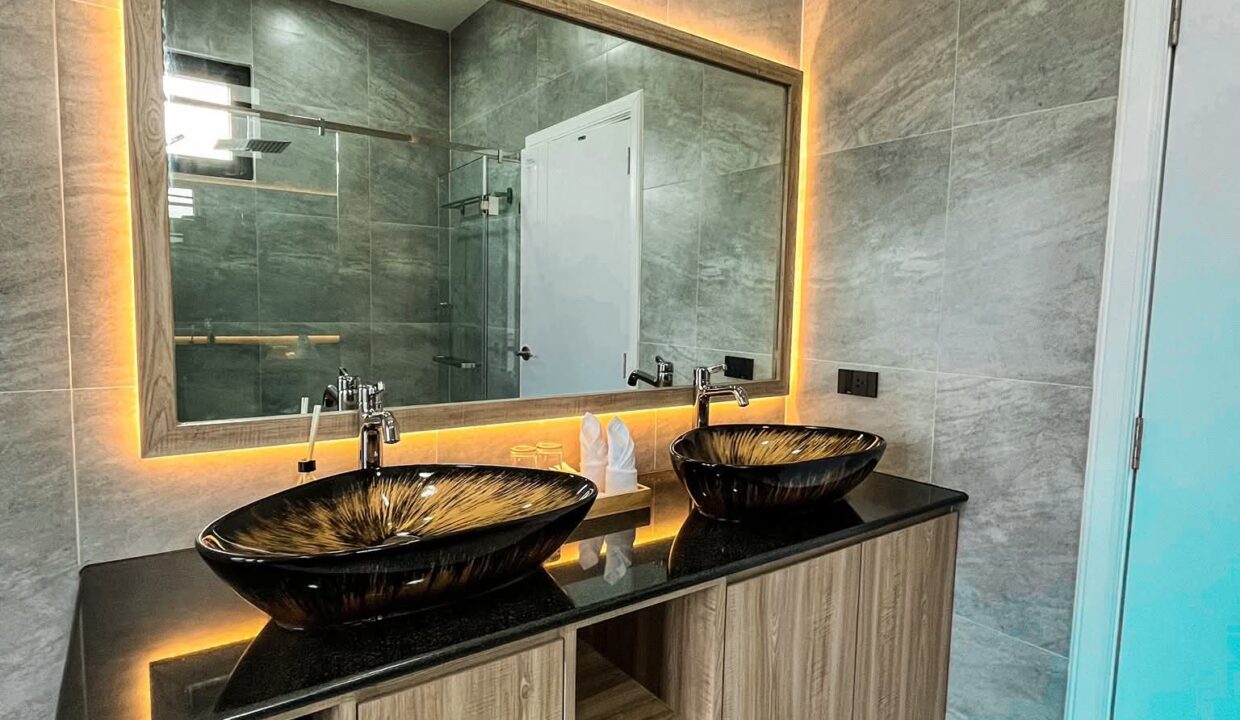 FB_IMG_1766211027475