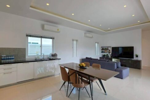 batch_LINE_ALBUM_Aria1_251215_24