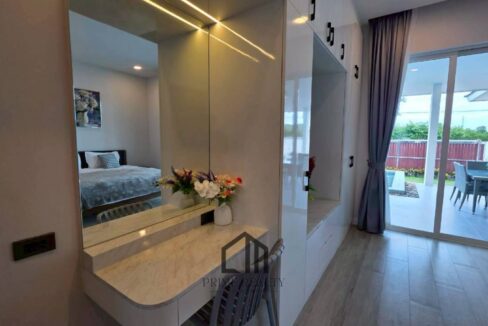 batch_LINE_ALBUM_Coco P Dee_251215_10