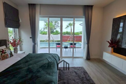 batch_LINE_ALBUM_Coco P Dee_251215_12