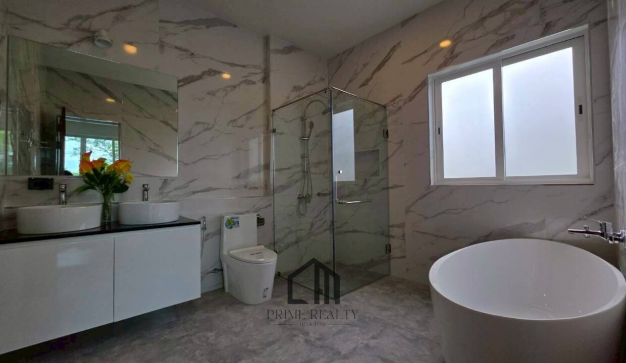 batch_LINE_ALBUM_Coco P Dee_251215_13