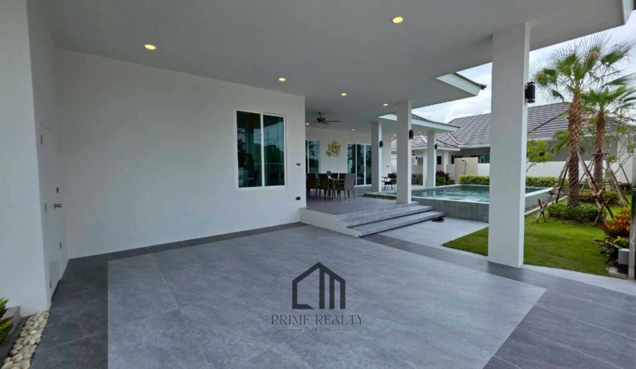 batch_LINE_ALBUM_Coco P Dee_251215_18