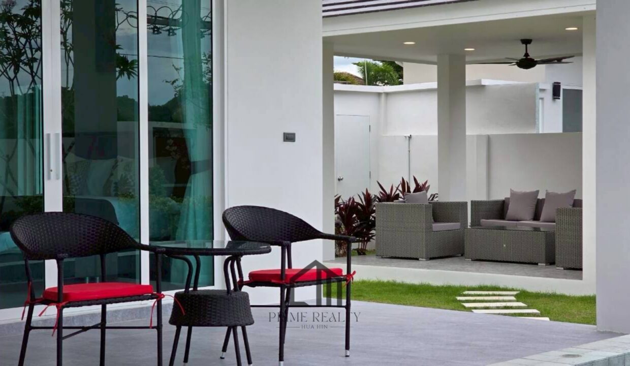 batch_LINE_ALBUM_Coco P Dee_251215_2