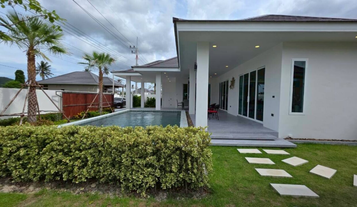 batch_LINE_ALBUM_Coco P Dee_251215_23