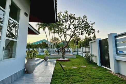 batch_LINE_ALBUM_SUKSABAI 7.9_251227_35