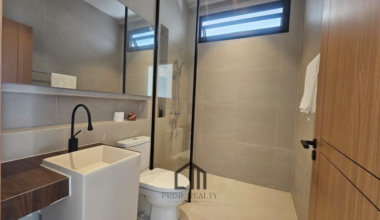 batch_LINE_ALBUM_The Sky 126 Show House 3Bed_251223_1