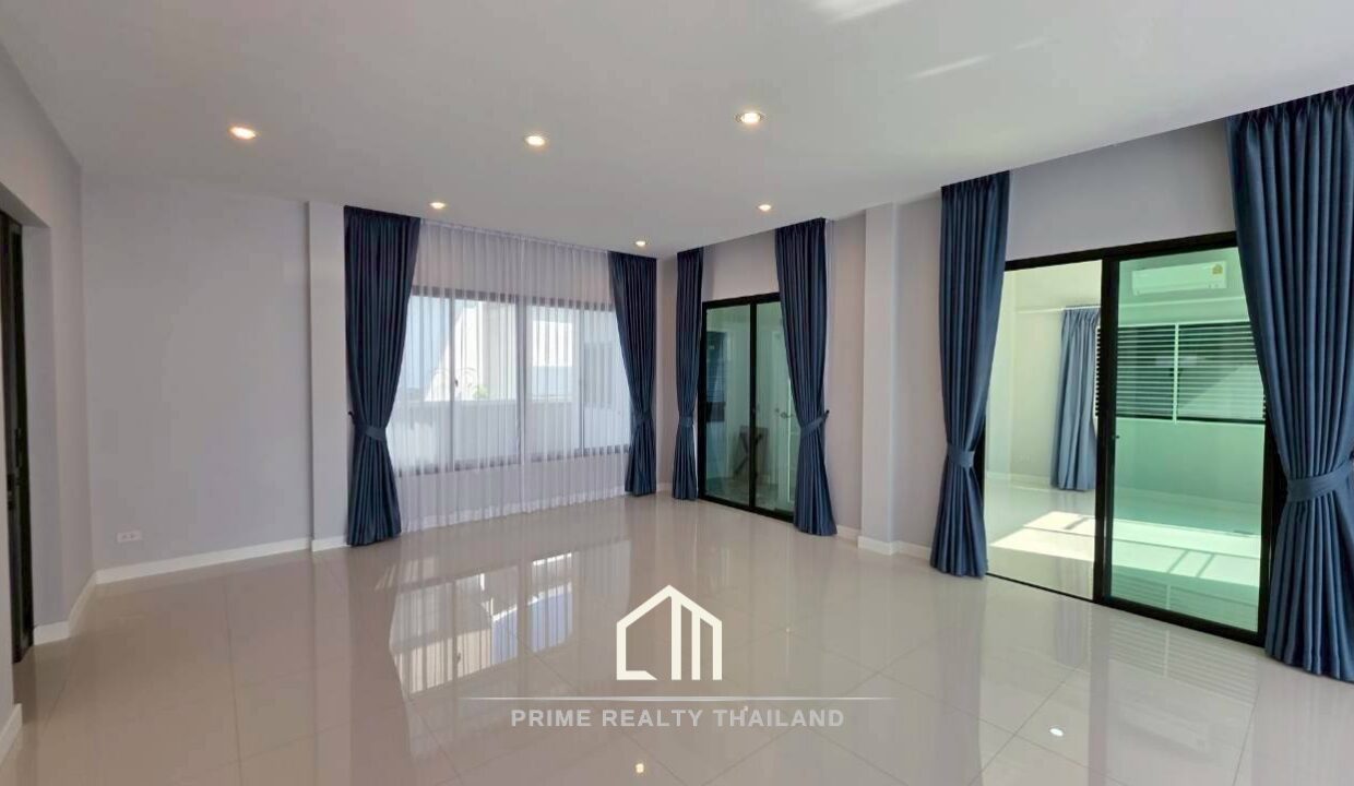 batch_LINE_ALBUM_Zermatt_260107_30