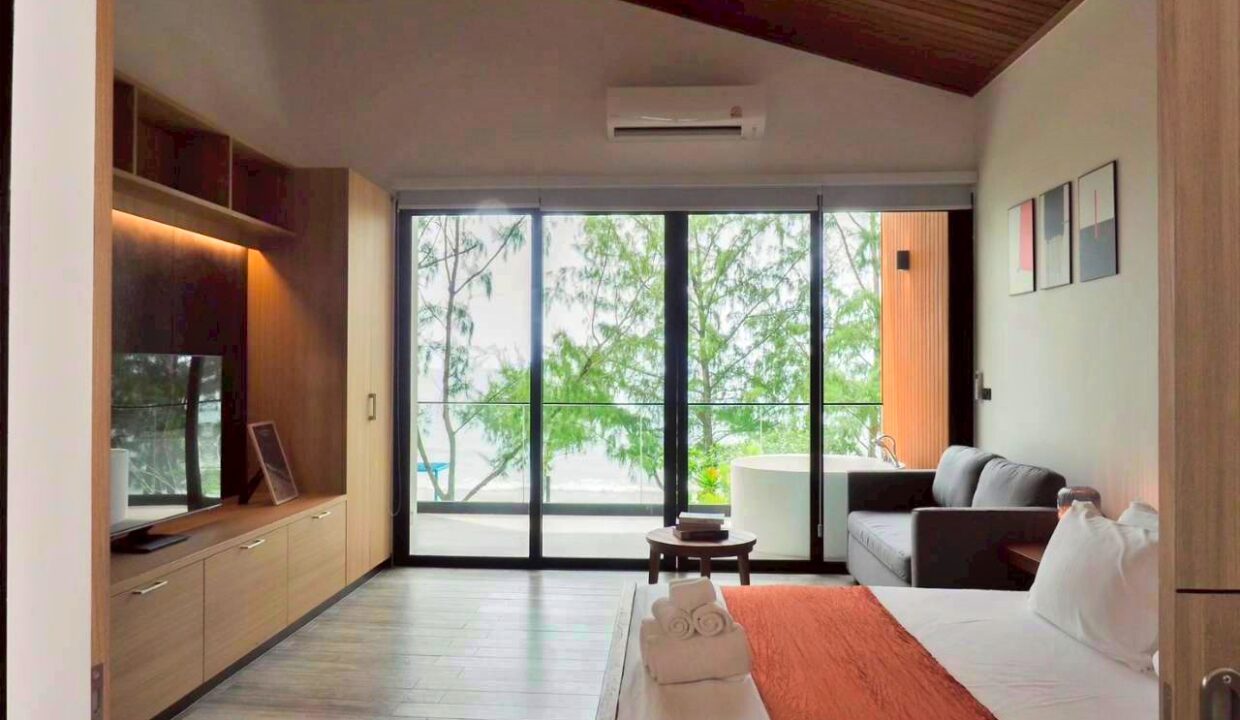 batch_LINE_ALBUM_Beachfront 17_260223_11