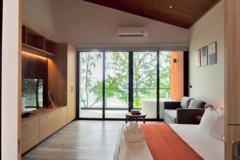 batch_LINE_ALBUM_Beachfront 17_260223_11