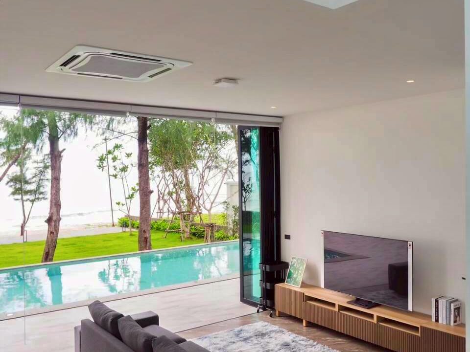 batch_LINE_ALBUM_Beachfront 17_260223_3