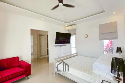 batch_LINE_ALBUM_Falcon Hill_260223_21