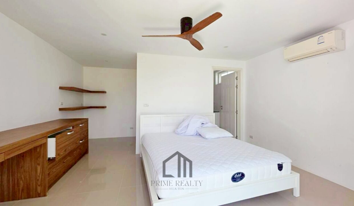 batch_LINE_ALBUM_Falcon Hill_260223_3