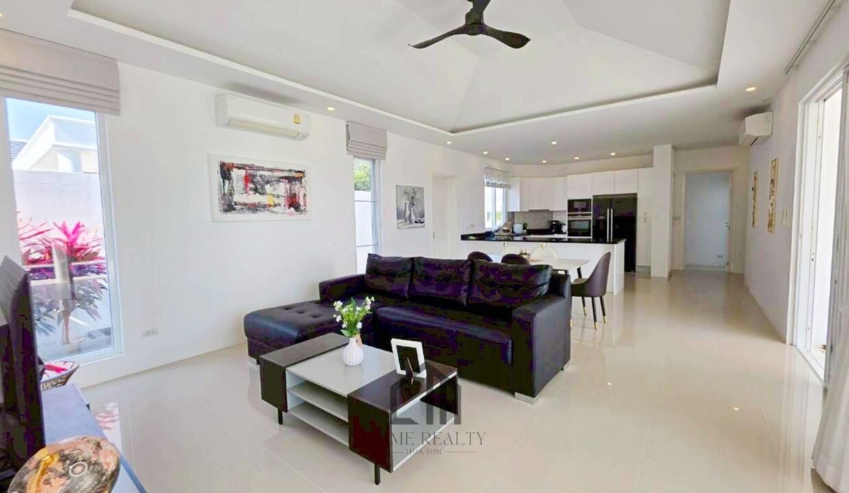 batch_LINE_ALBUM_Falcon Hill_260223_30