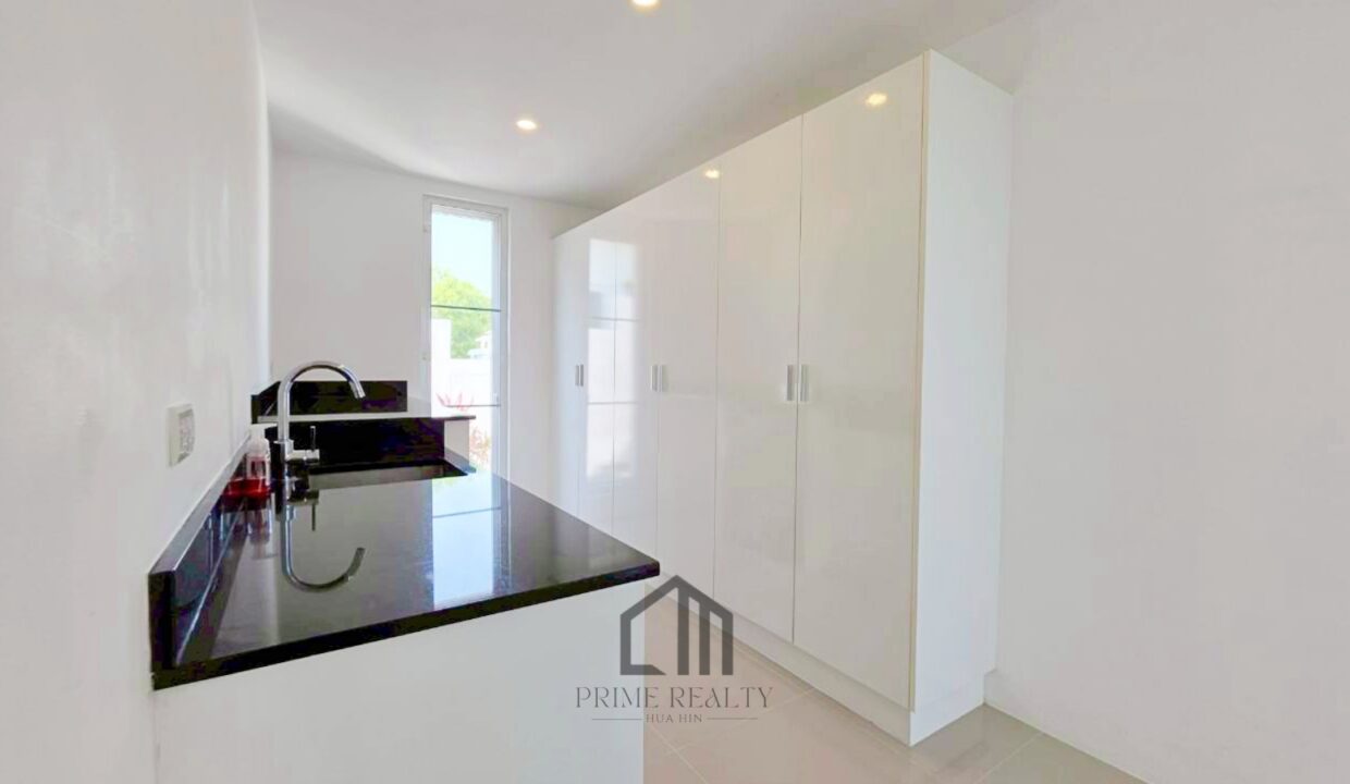 batch_LINE_ALBUM_Falcon Hill_260223_4