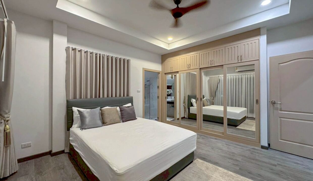 LINE_ALBUM_8.5mb. 3bed 3bath soi102_260406_10