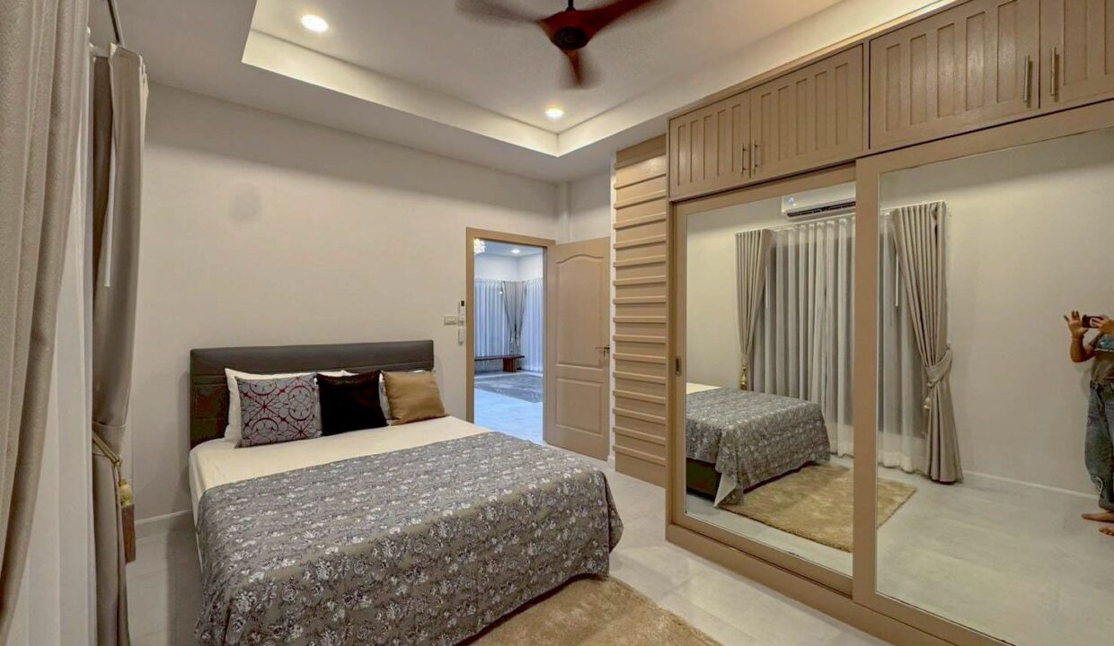 LINE_ALBUM_8.5mb. 3bed 3bath soi102_260406_4