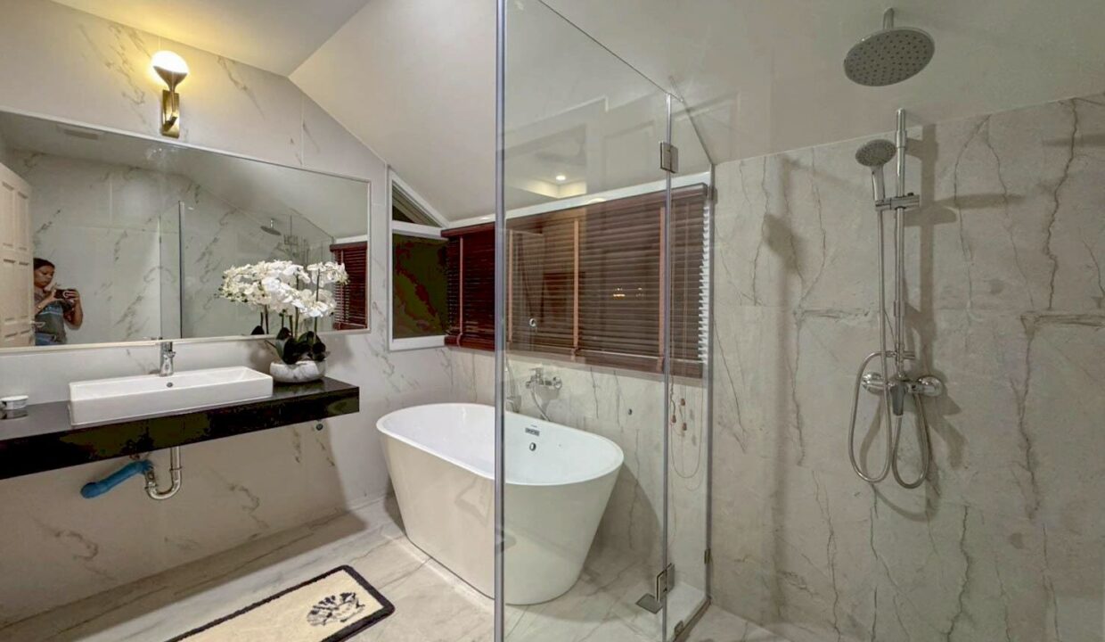 LINE_ALBUM_8.5mb. 3bed 3bath soi102_260406_5