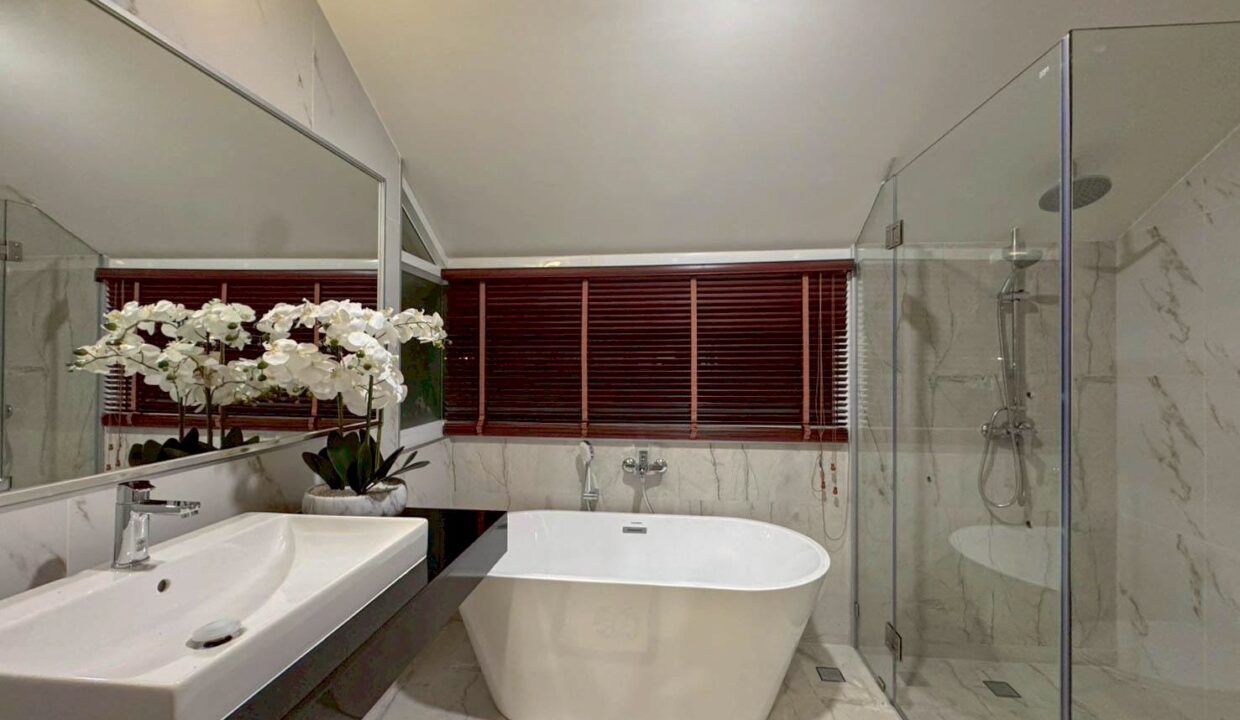 LINE_ALBUM_8.5mb. 3bed 3bath soi102_260406_6