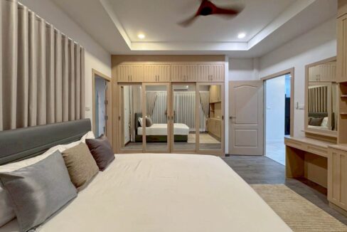 LINE_ALBUM_8.5mb. 3bed 3bath soi102_260406_9