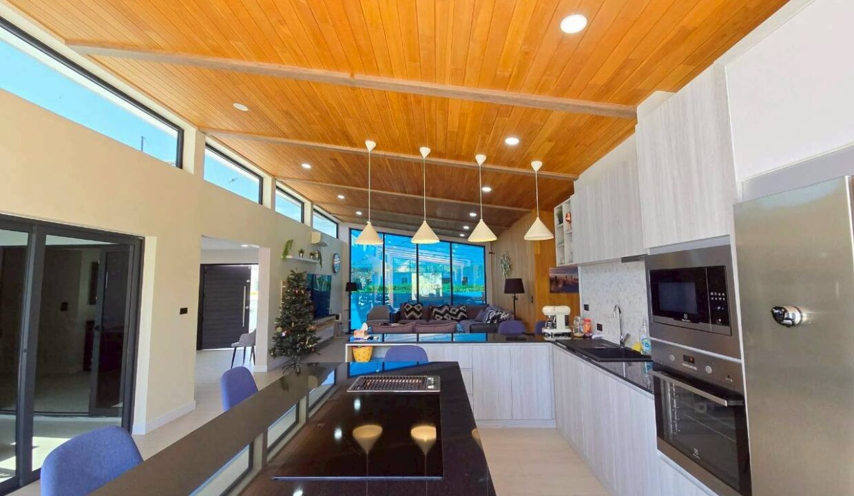 LINE_ALBUM_K Jin_260406_19