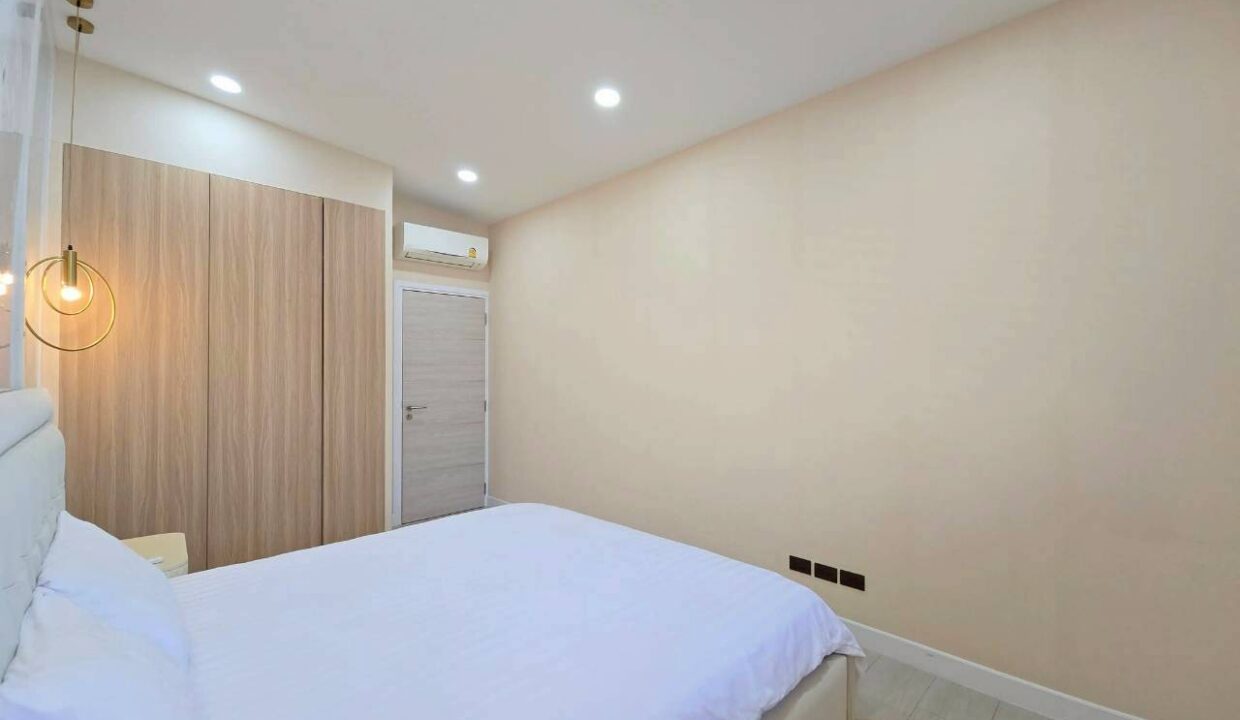 LINE_ALBUM_K Jin_260406_34